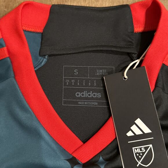 Adidas 2024 LA Galaxy Men's Stadium Third Jersey Size Small - Picture 2 of 6